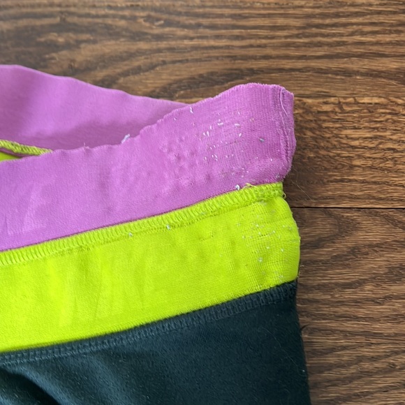 Nike Capri Workout Leggings - Picture 3 of 8